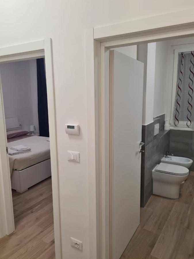 Lu.Na Apartment Bologna Bagian luar foto