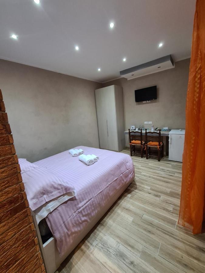 Lu.Na Apartment Bologna Bagian luar foto