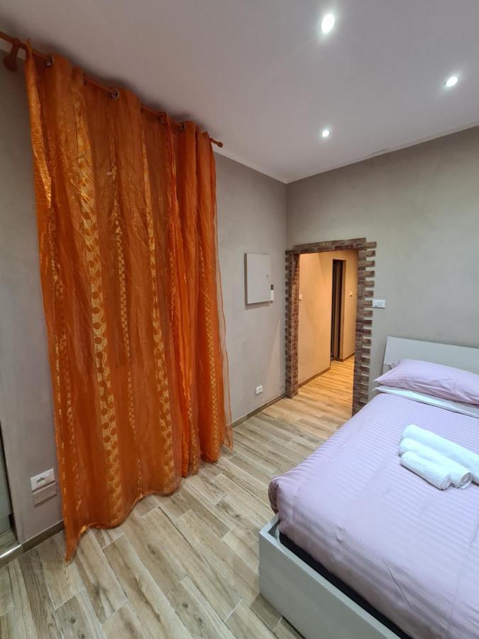 Lu.Na Apartment Bologna Bagian luar foto